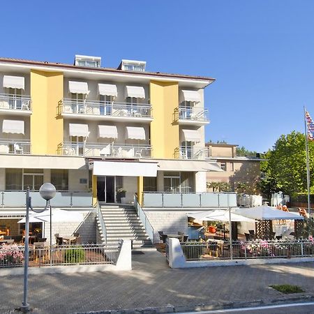 Hotel St. Moritz Μπελάρια-Ιτζέα Μαρίνα Εξωτερικό φωτογραφία