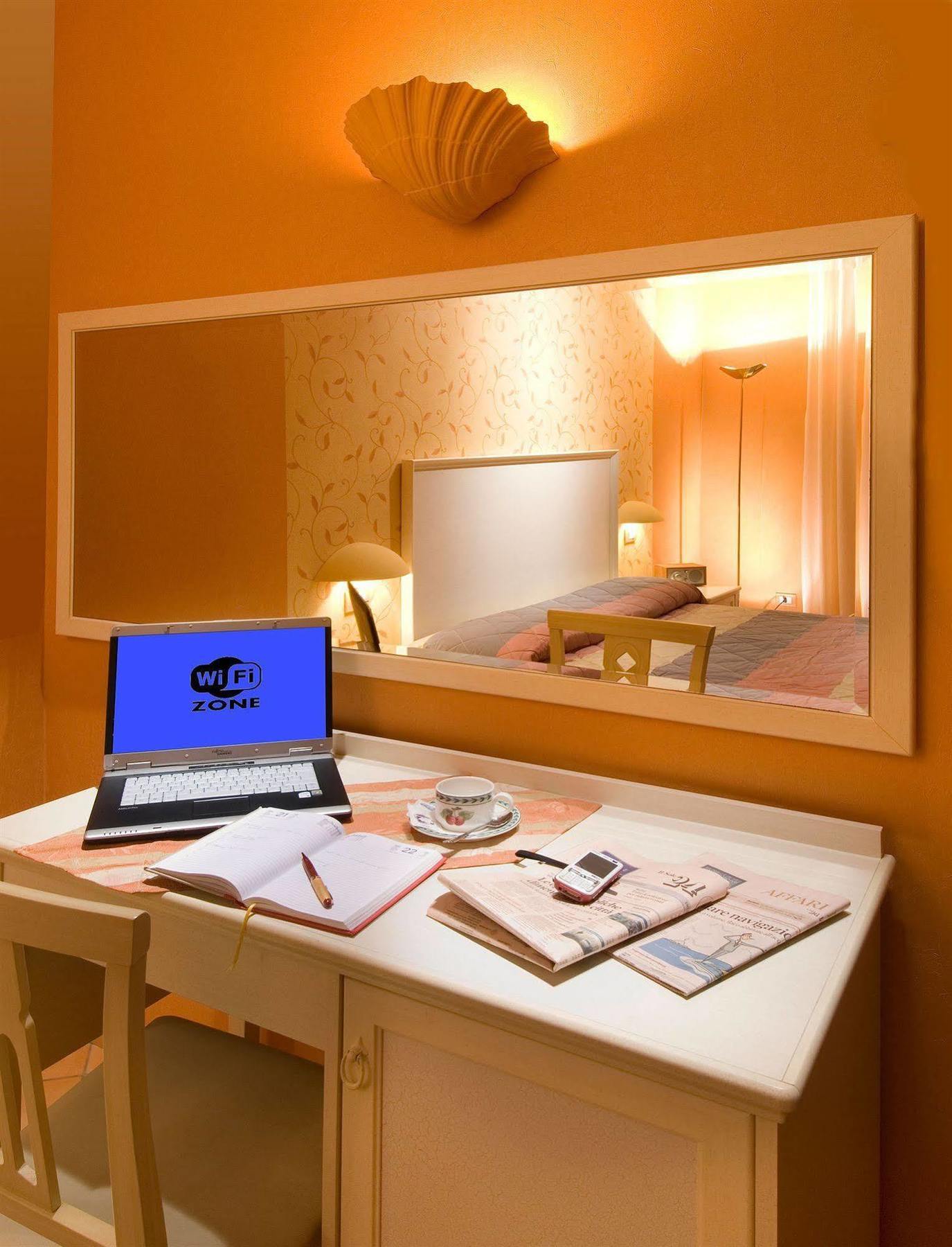 Hotel St. Moritz Μπελάρια-Ιτζέα Μαρίνα Εξωτερικό φωτογραφία