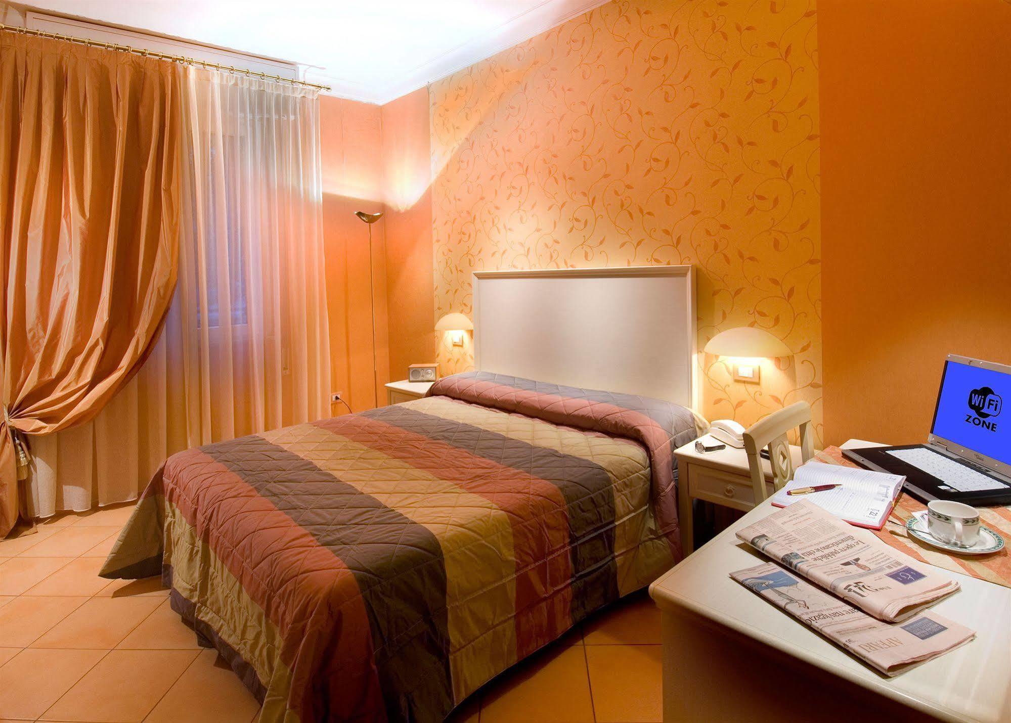 Hotel St. Moritz Μπελάρια-Ιτζέα Μαρίνα Εξωτερικό φωτογραφία
